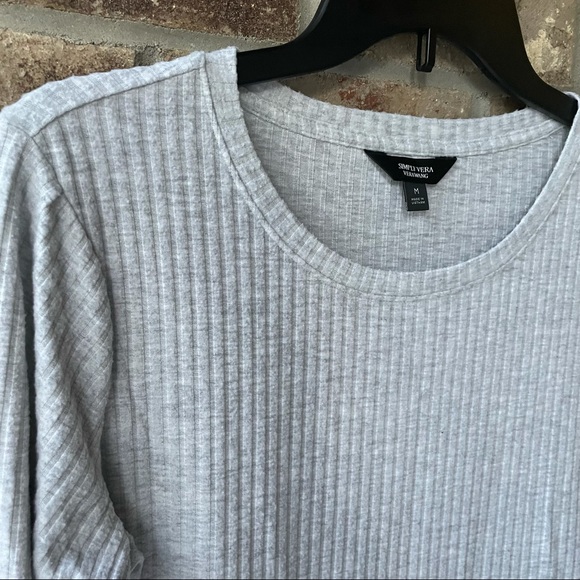 $5 or 3 for $12 | Ruffle bottom Ribbed Tee - Picture 2 of 7